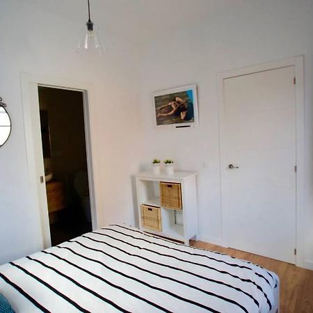 Lovely Flat Fira Mwc L'Hospitalet de Llobregat Exterior photo