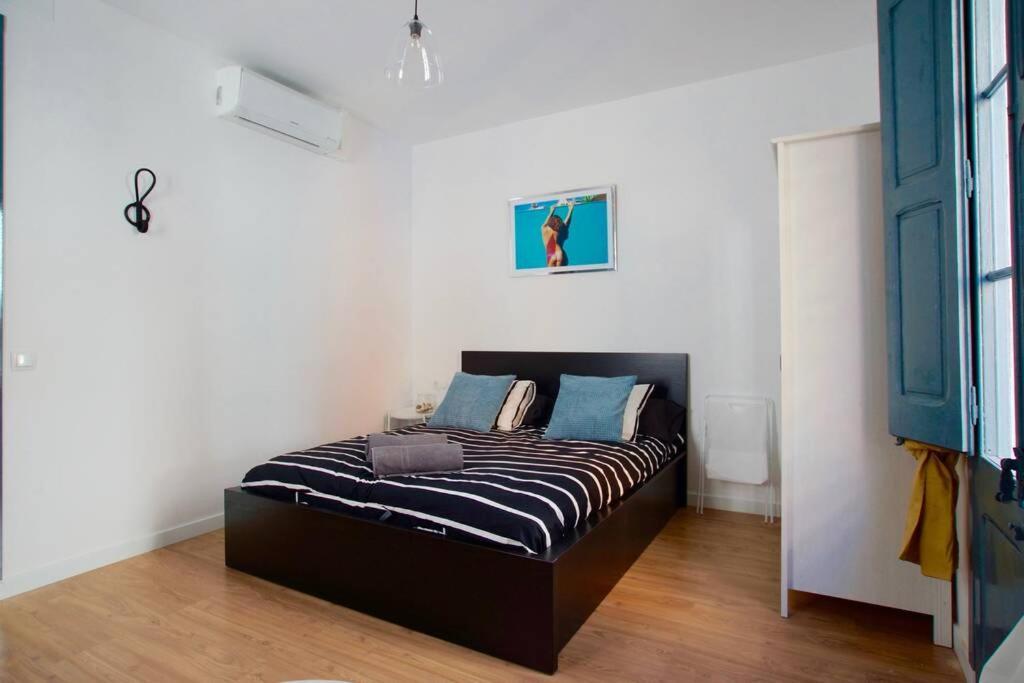Lovely Flat Fira Mwc L'Hospitalet de Llobregat Exterior photo